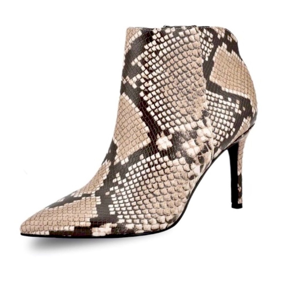 NEW Nine West Finny Women's High
Heel Ankle Boots size 7